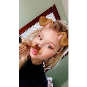 Meet your Posher, Hannah